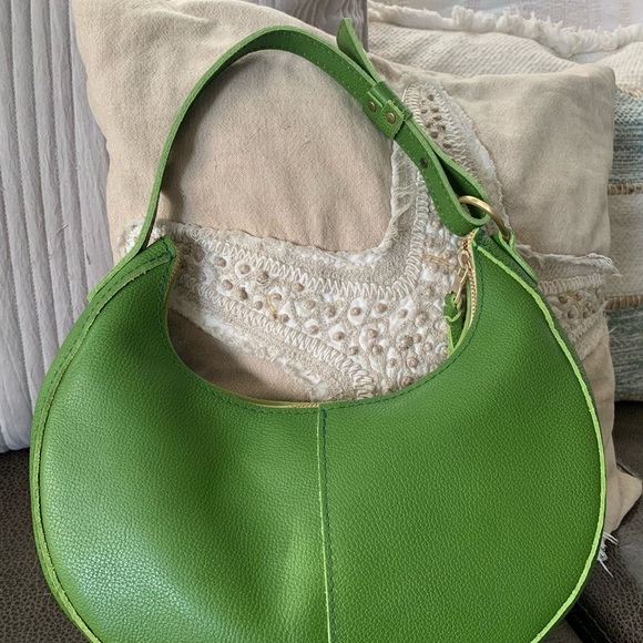 Portland Leather mantis Green Nora Bag - Picture 2 of 5